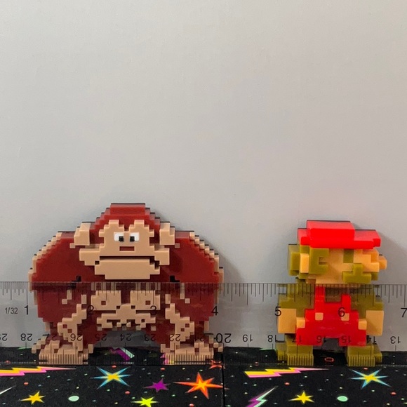 Pre-owned Jakks World of Nintendo 8-Bit Mario and Donkey Kong - Picture 5 of 16